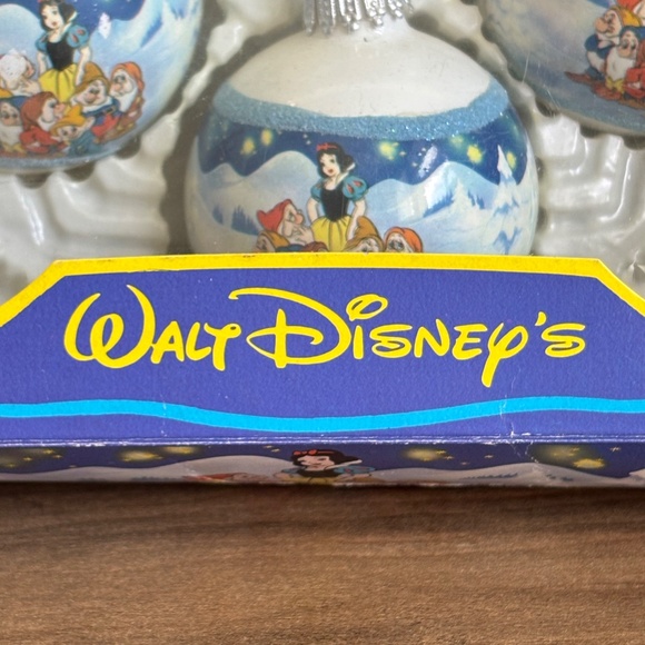 VINTAGE Walt DISNEY Company SNOW WHITE 7 DWARVES Set 5 Glass Ball Ornaments BOX - Picture 10 of 11